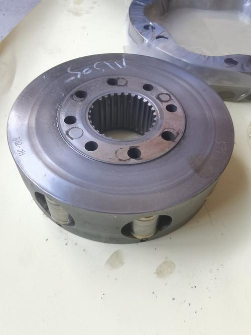 波克兰Poclain低速大扭矩液压马达MG02/MG08 总成、配件与修理包全方位解析及马达维修指南